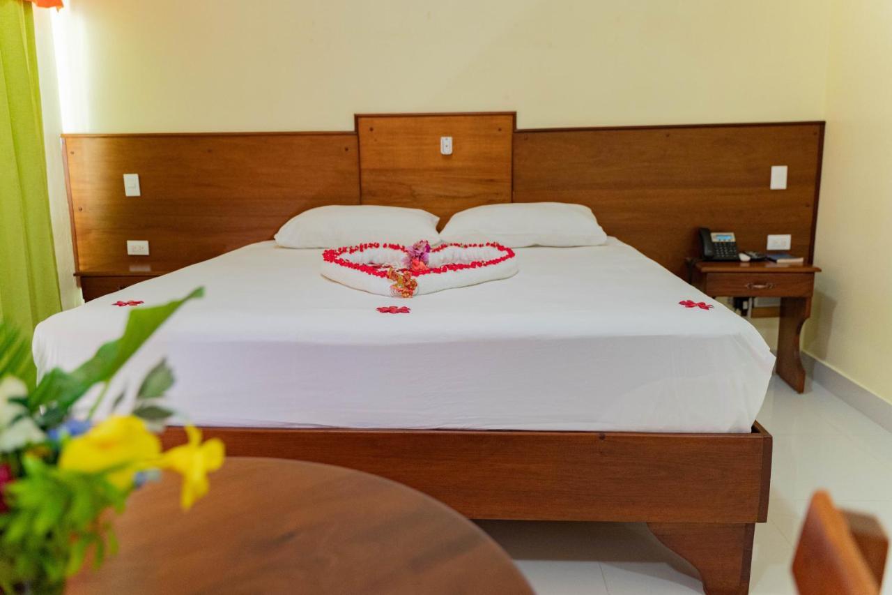 Hotel Yonu ปุนตากานา ภายนอก รูปภาพ