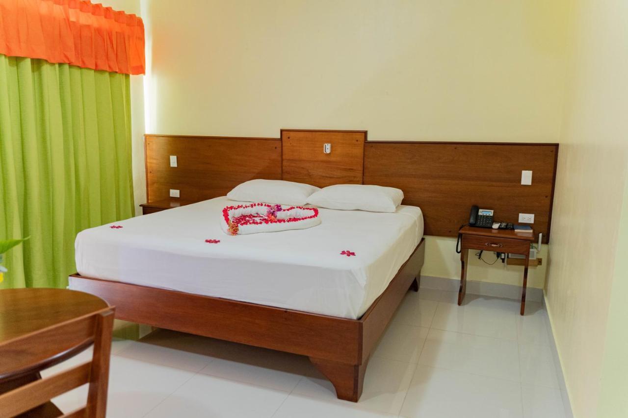 Hotel Yonu ปุนตากานา ภายนอก รูปภาพ